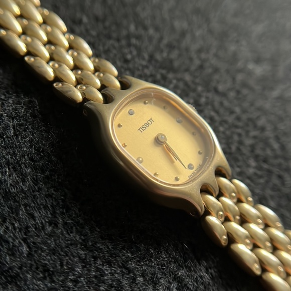 Tissot Swiss Made Matte Gold Tone Ladies Watch - Picture 3 of 14